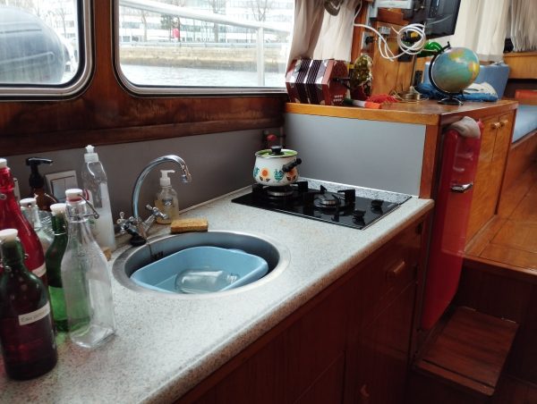 Bateau Moteur Occasion Evier cuisine scaled