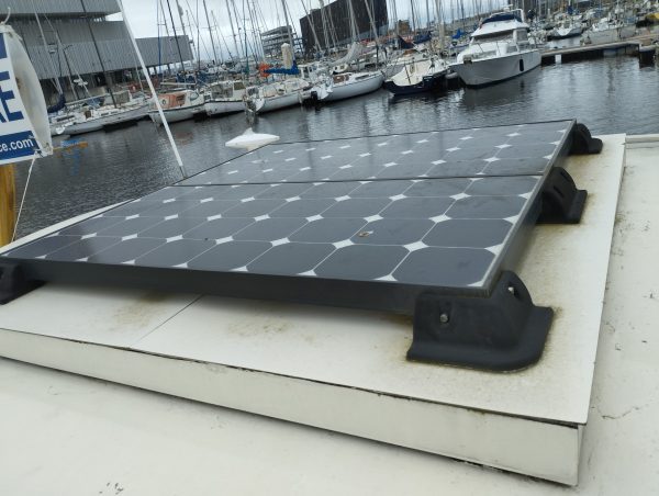 Bateau Moteur Occasion Panneau Solaire scaled